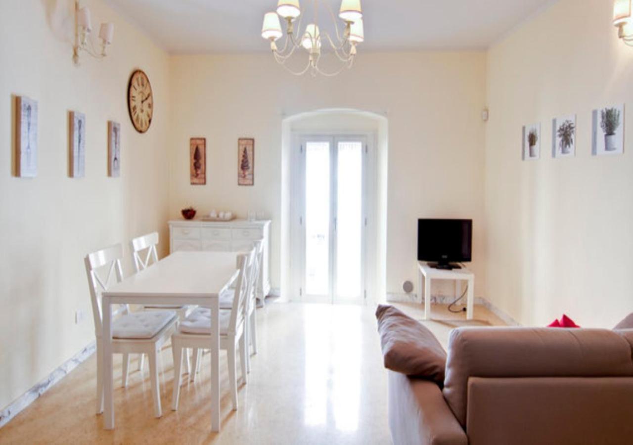 Giotto Al Duomo - Bufalini Apartments ฟลอเรนซ์ ภายนอก รูปภาพ