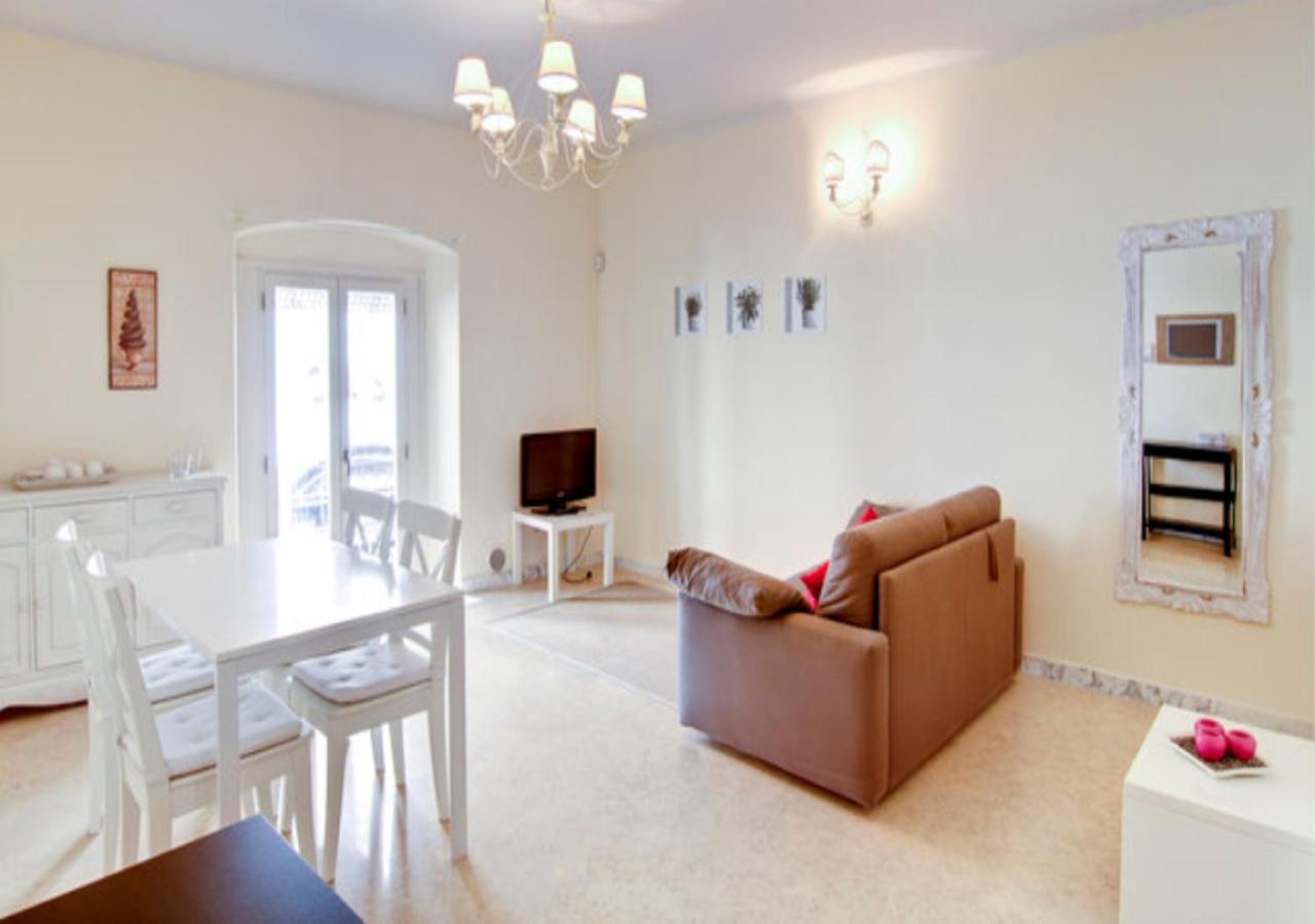 Giotto Al Duomo - Bufalini Apartments ฟลอเรนซ์ ภายนอก รูปภาพ